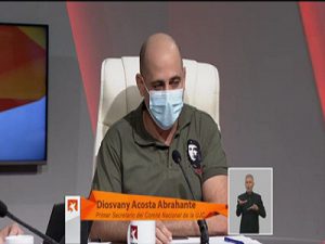 Primer Secretario del Comité Nacional de la UJC, Diosvany Acosta Abrahante.