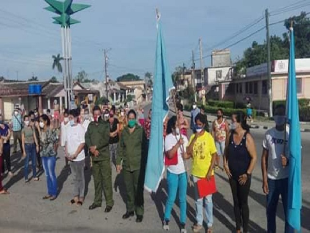 Recorrió Mayabeque bandera 60 aniversario de la Federación de Mujeres Cubanas.