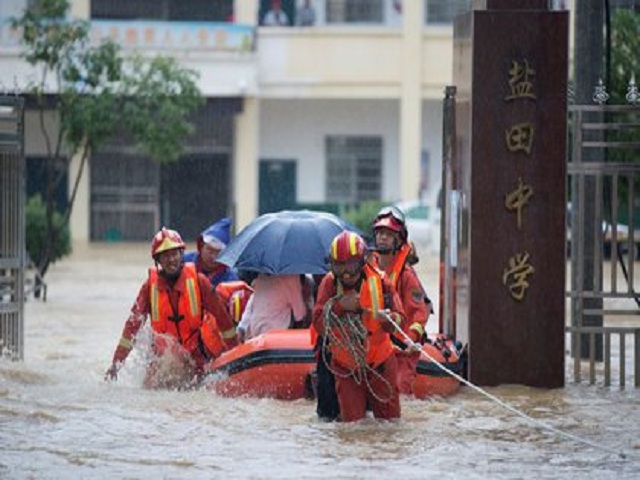 Inundaciones en China dejan cientos de muertos.