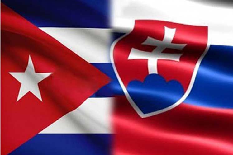 Resaltan buen estado de relaciones representantes de Cuba y Eslovaquia