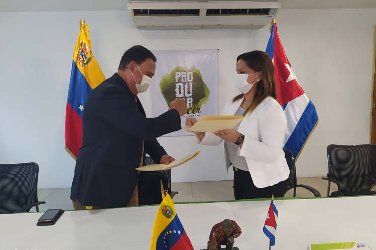 Relanzan Venezuela y Cuba proyecto de agricultura urbana.