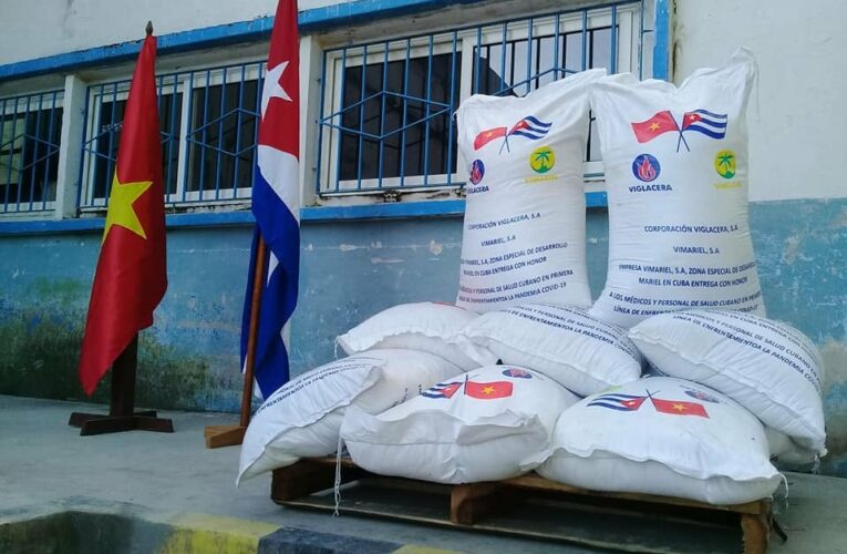 Empresa Mixta SANVIG.SA entregó donativo a Hospital General Docente Leopoldito Martínez.
