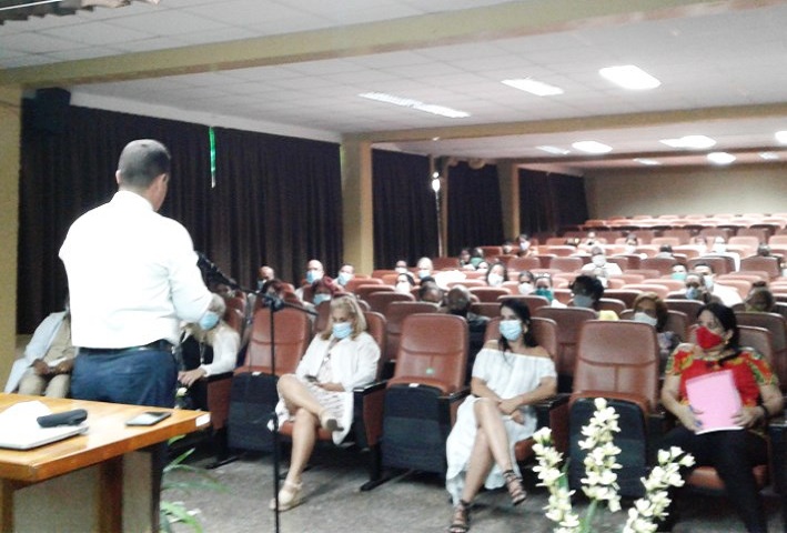 Workshops on Scientific Article Writing and Ethics of the Investigations Held in Mayabeque .