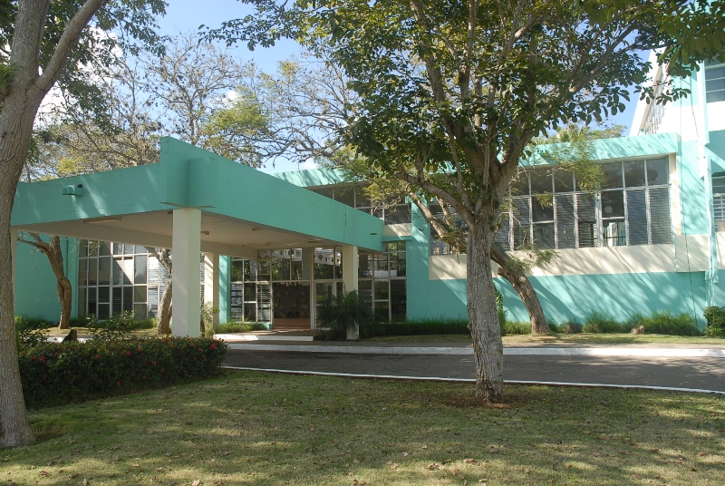 Commercial alternatives are adopted at the National Center for Agricultural Health against COVID-19.