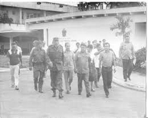 Visita de Fidel al Instituto de Ciencia Animal