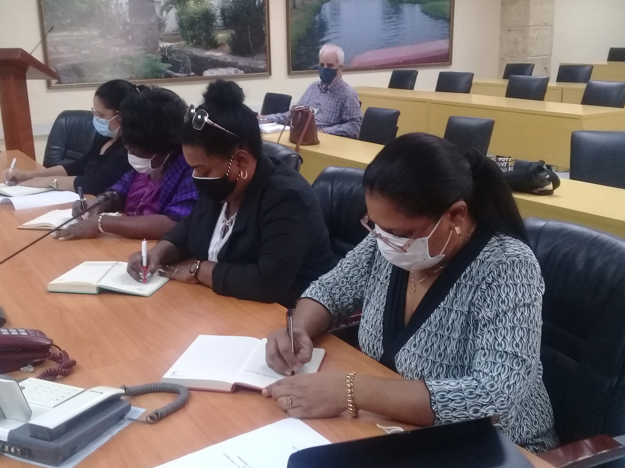 Diputados de Mayabeque analizan plan de la economía y del presupuesto del Estado para 202.