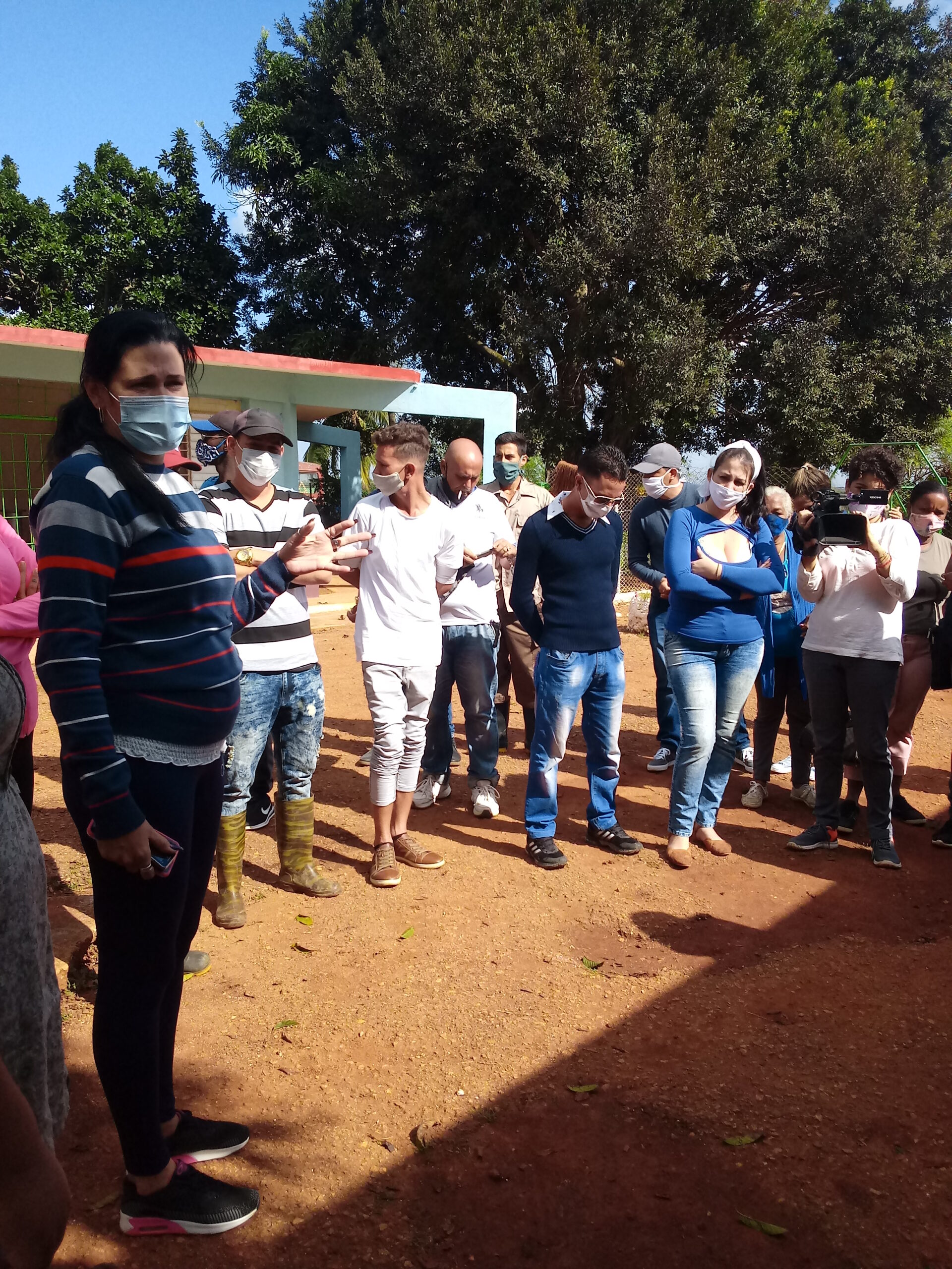 Jóvenes campesinos de Mayabeque recorrieron centros económicos y sociales de Güines.