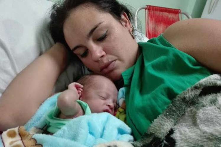 El Programa de Atención Materno Infantil continuará entre las prioridades del Sistema Nacional de Salud cubano. Foto: Prensa Latina
