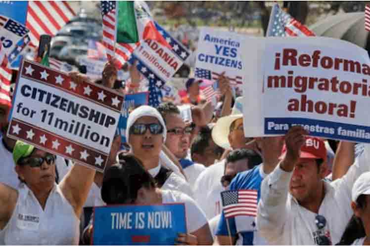 Biden avanza proyecto migratorio en Estados Unidos.