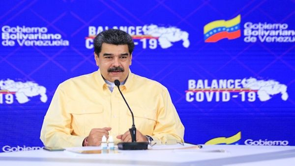 Maduro presents Carvativir, a drug against covid.