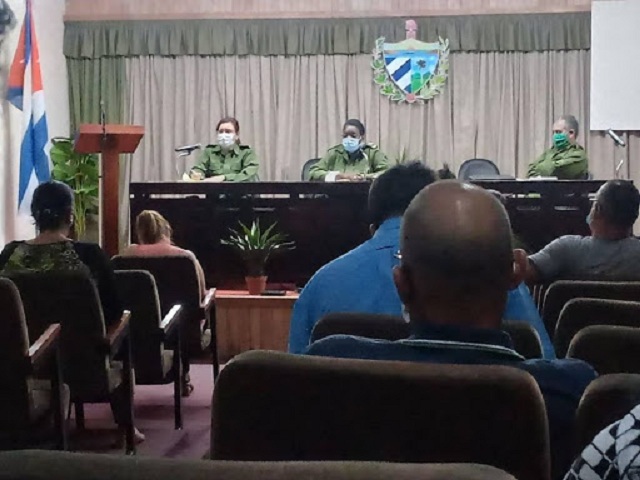 Consejo de Defensa en Mayabeque chequea plan de enfrentamiento a la Covid-19.