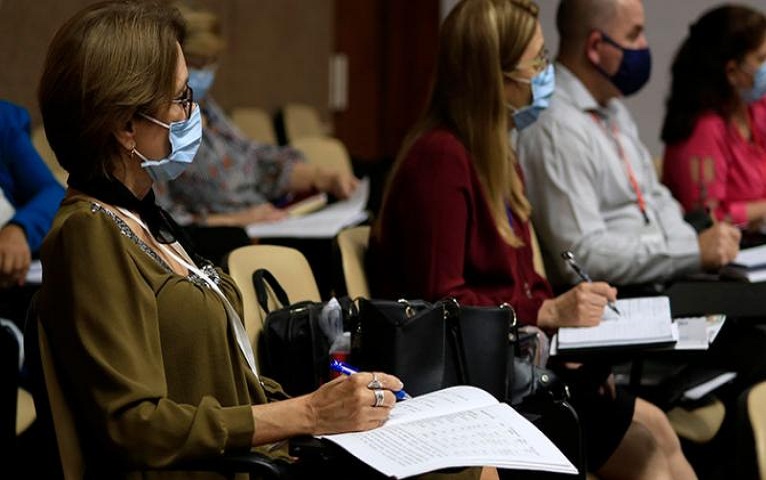 Parlamento de Cuba chequea implementación de la Tarea Ordenamiento.