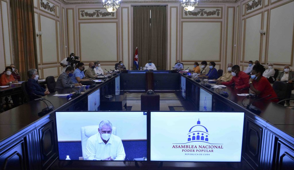 La reunión se desarrolló mediante videoconferencia desde el Capitolio de La Habana Foto: Radio Reloj