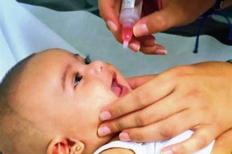 Cuba, 60 años vacunando contra la poliomielitis.