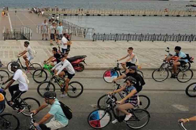 La caravana ciclística partirá del muelle florante de la Habana Vieja a las 10:00 de la mañana.