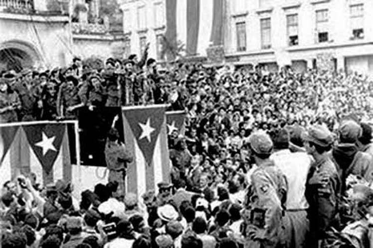 Cuba recuerda el primer desfile en apoyo a la Revolución.