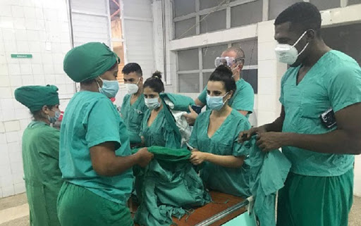 El grupo de trabajo lo integran médicos, enfermeras y estudiantes de Ciencias Médicas. Foto: Archivo