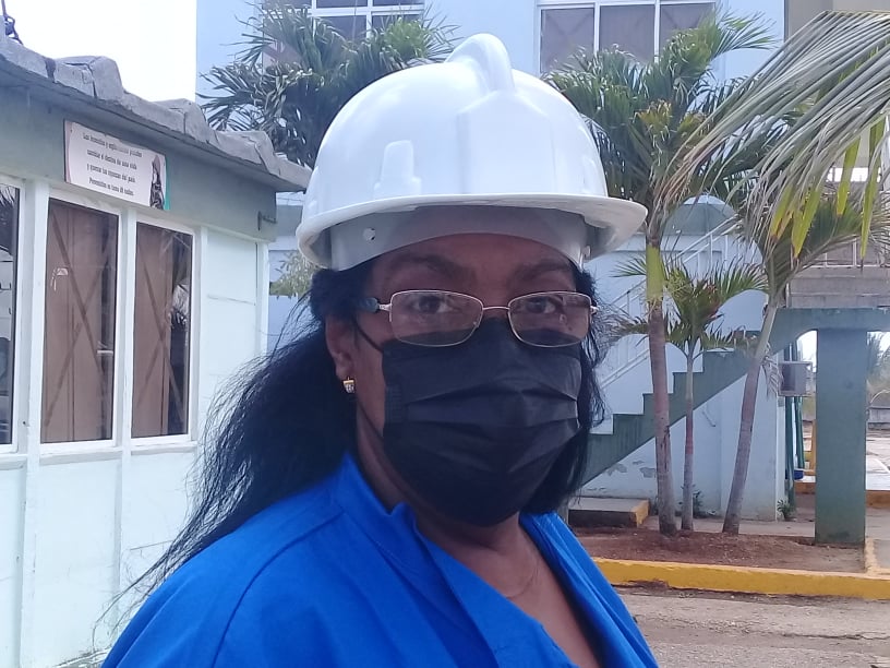 Gladys Esther Palazón Herrera, specialist of the Western Oil Drilling and Extraction Company