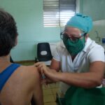 Artists support mass immunization process in Batabanó