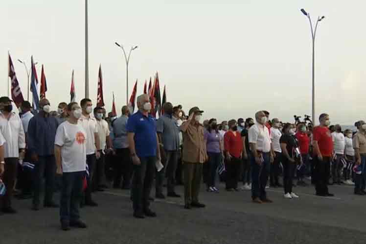 Raúl Castro preside acto en rechazo a injerencia en Cuba.