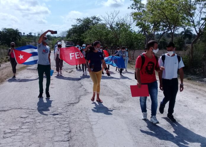 Recorrido al pico martiano de Mayabeque.