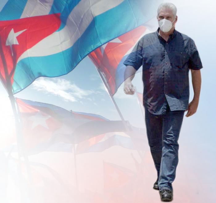 Cuba de pie, en Revolución.