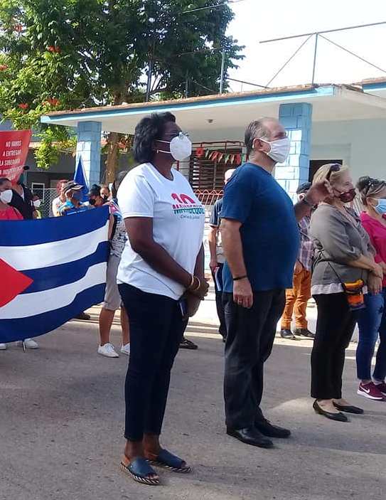Presidieron el acto la Primera Secretaria del Partido Comunista de Cuba (PCC), en Mayabeque, Yanina de la Nuez y el Héroe de la República de Cuba, René González. Foto: Raiza Ortega
