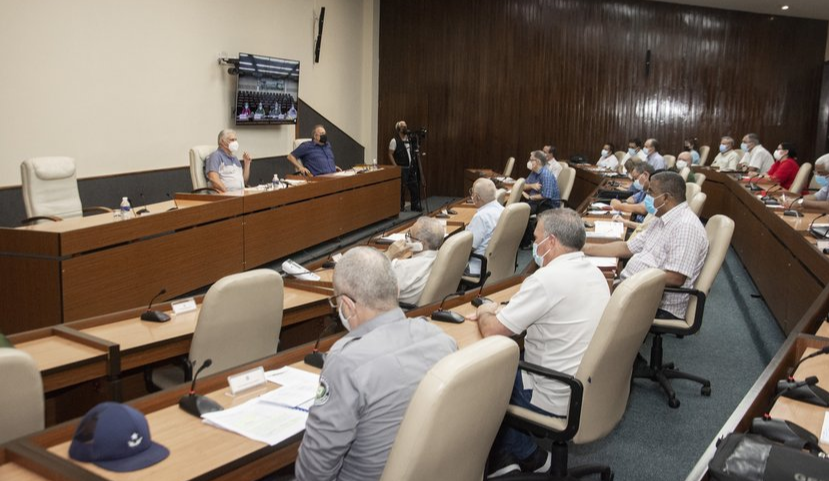 Reunión con Díaz-Canel evalúa afectaciones provocadas por Ida. Foto: Radio Habana Cuba