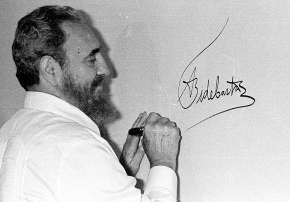 Fidel es un país, es memoria, es vida.