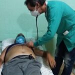 Profesionales de la salud combaten la Covid-19.