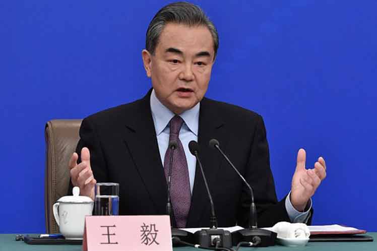 China clama por evitar guerra civil en Afganistán.