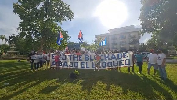 New caravan against the blockade of Cuba concludes in Miami.