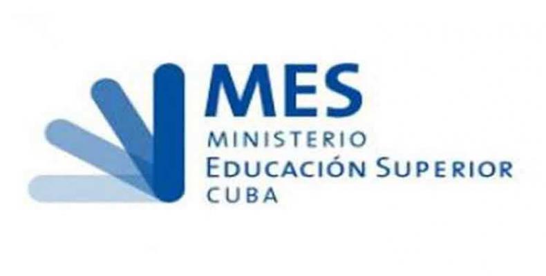 Universidades cubanas reanudarán las clases a distancia que pasarán gradualmente a presenciales.