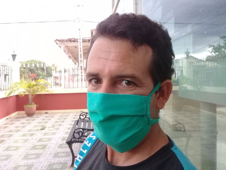 Alexei Santana Pérez, donante de plasma sanguíneo en Mayabeque