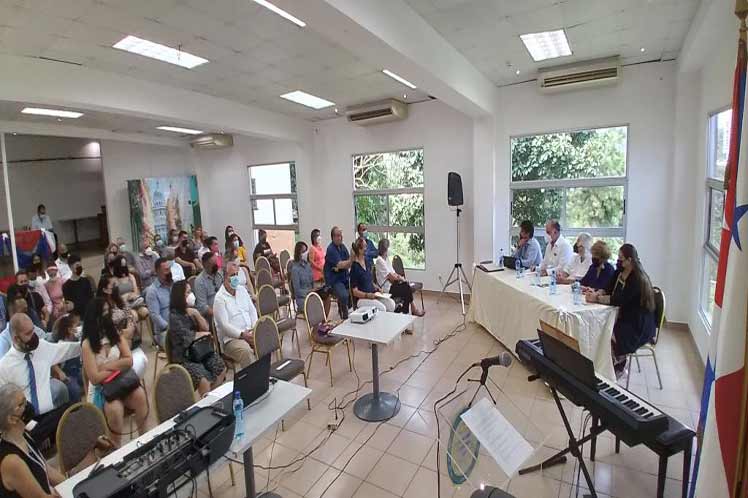 Cuban residents in Panama for more solidarity with their homeland.