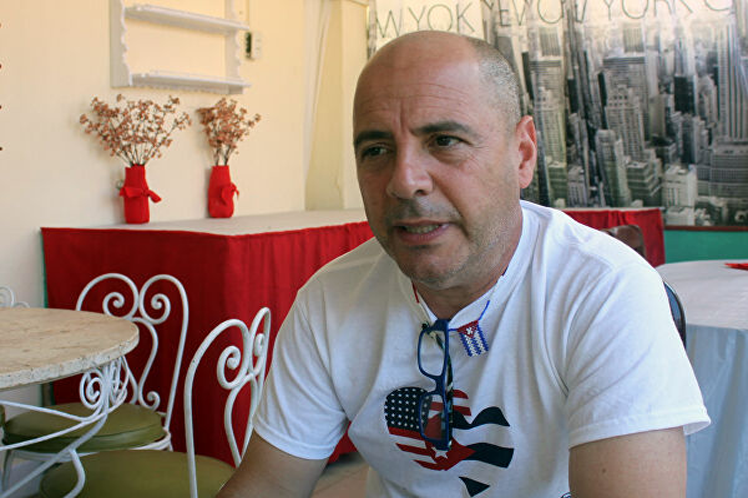 Cuban-American activist Carlos Lazo, founder of Bridges of Love project.