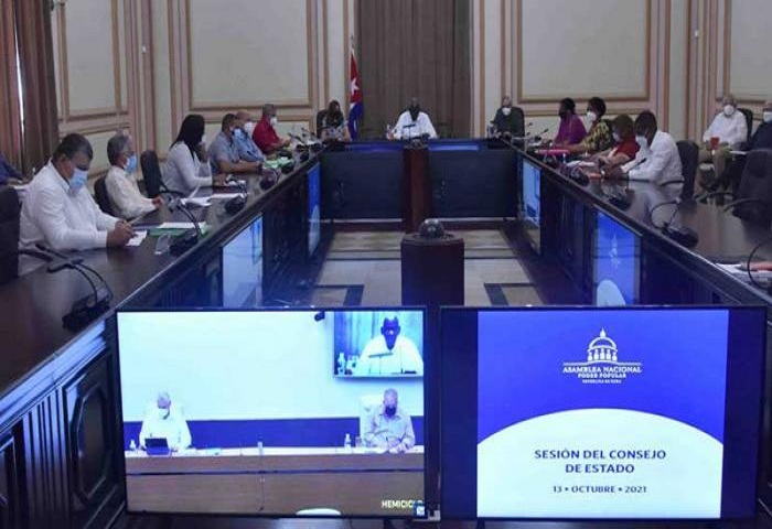 The Council of State approves five new Decree-Laws.