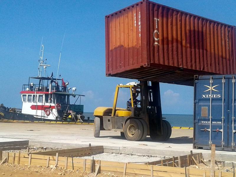 Port Services Unit guarantees sending of resources to Isla de la Juventud.