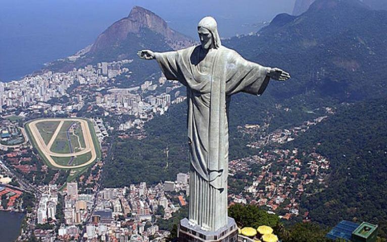 Christ the Redeemer: nine decades of existence.
