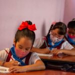 La alegr&iacute;a del regreso a las aulas (+ Fotos)