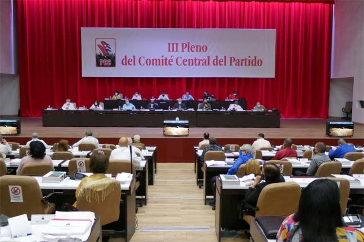 III Pleno del Comité Central del Partido Comunista.