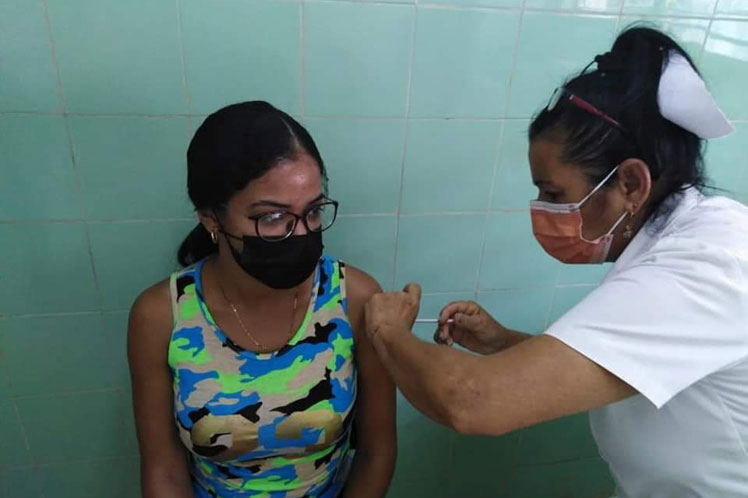 Más del 85 por ciento de la población completó esquema de vacunación antiCovid19.