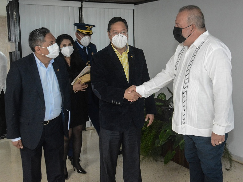 Encuentro entre el primer ministro de Cuba, Manuel Marrero y el presidente de Bolivia, Luis Arce. Twitter de la presidencia de Cuba