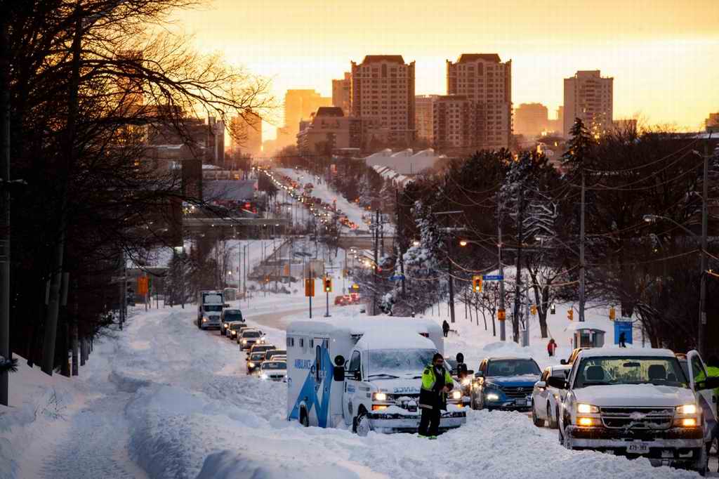 Azota a Estados Unidos gran tormenta invernal.