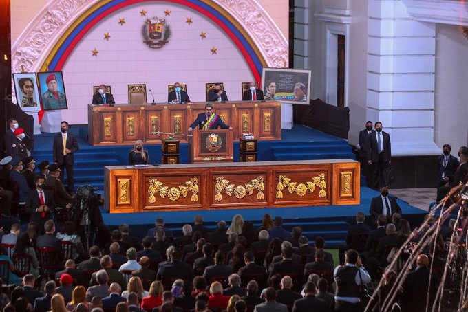 Destaca Nicolás Maduro logros sociales.