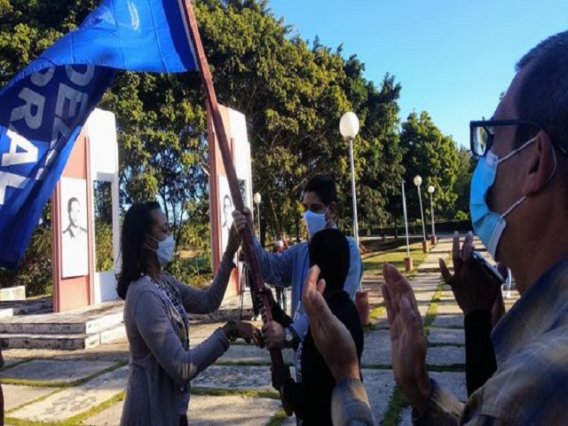 Universidad Agraria de La Habana recibió Bandera de Proeza Laboral.