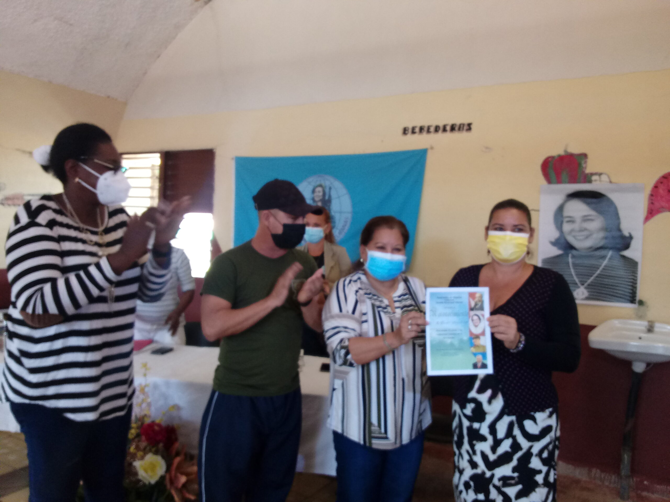 Intercambio de la secretaria general de la Federación de Mujeres Cubanas con federadas de Güines. Foto: Cortesía de la autora