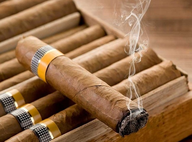 Tabaqueros de Güines incrementarán las producciones de puros para la exportación.