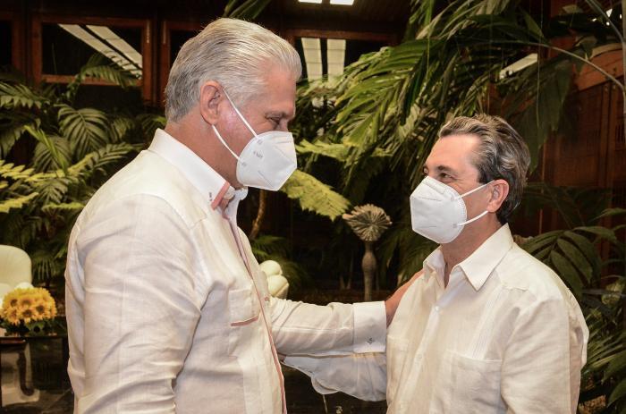 Presidente de la República, Miguel Díaz-Canel recibe a presidente del Partido Comunista de España, José Luis Centella Gómez. Foto: Prensa Latina