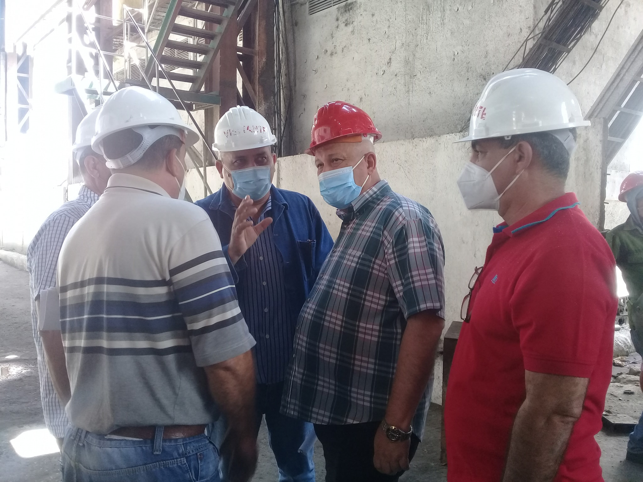 Viceprimer ministro Jorge Luis Tapia Fonseca evalúa desarrollo de la zafra azucarera en Mayabeque.